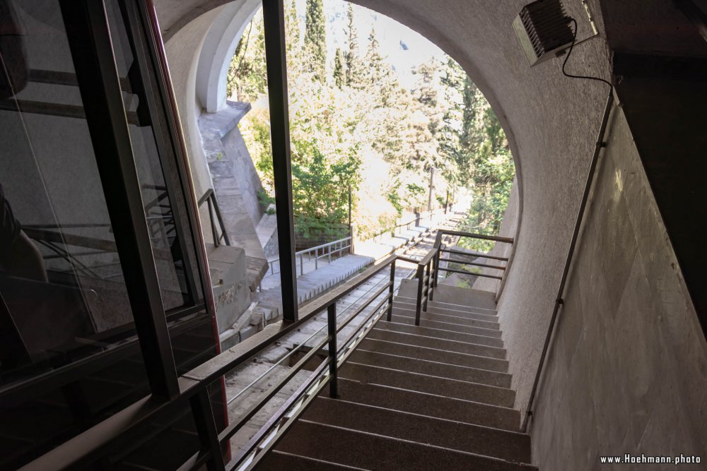 Georgia_TbilisiFunicular1_052